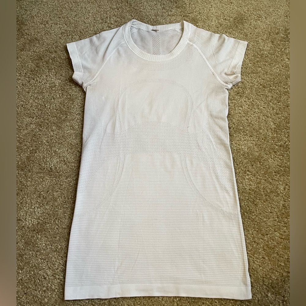 Lululemon Swiftly Tech Short Sleeve Shirt 2.0